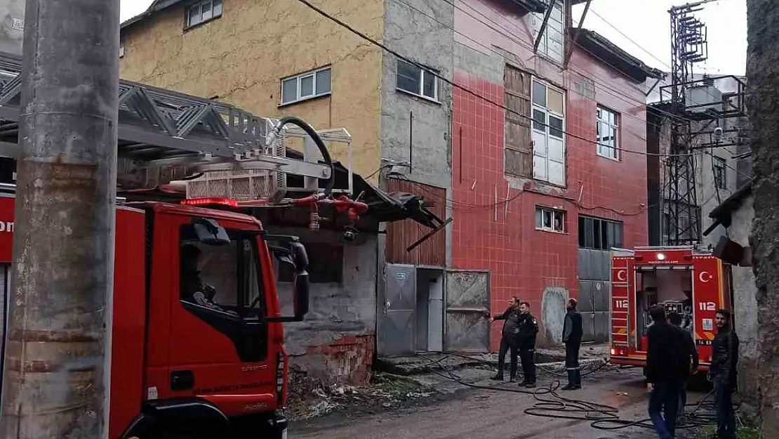 Deri fabrikasında çıkan yangın söndürüldü