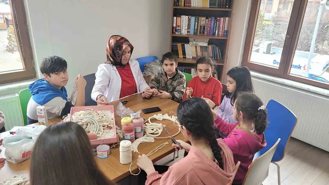 Devrekani Gençlik Merkezi, gençlerin uğrak yeri haline geldi