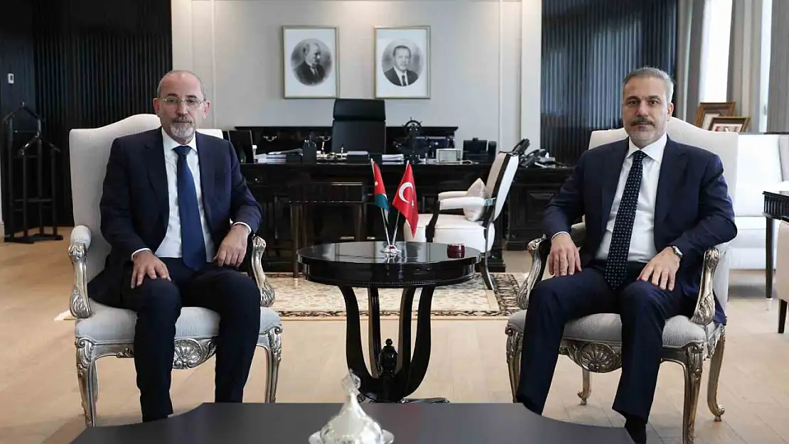 Dışişleri Bakanı Fidan, Ürdünlü mevkidaşı Safedi ile bir araya geldi