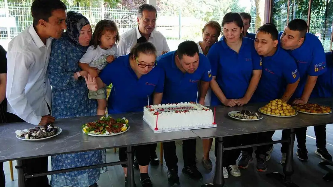 Düzce Belediyesince faaliyete geçen Kusursuz Kafe 9 yaşında