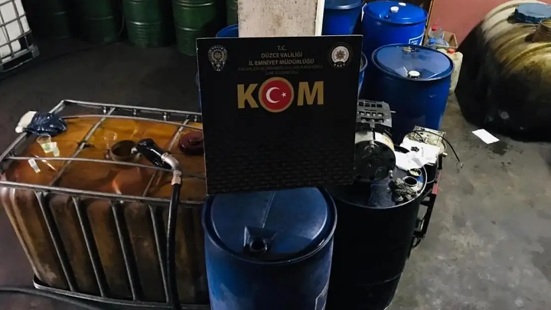 Düzce'de 4 bin litre kaçak akaryakıt ele geçirildi