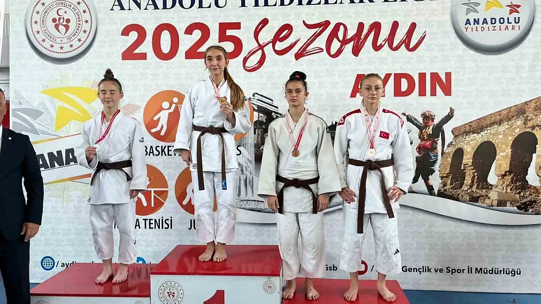 Düzce'nin Judocuları Türkiye üçüncüsü oldu