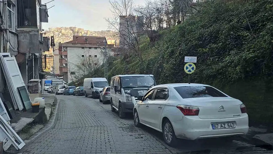 Düzensiz parklar kaza riskini artırıyor