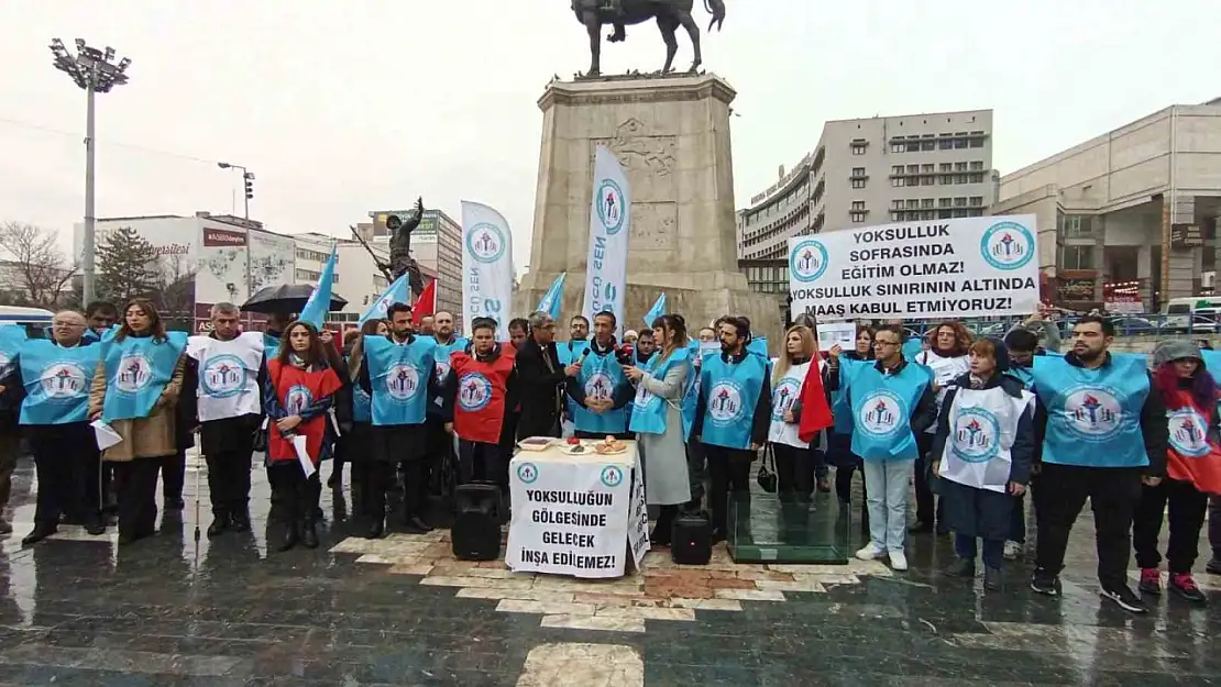 Eğitim Gücü Sen'den öğretmen maaşlarına tepki