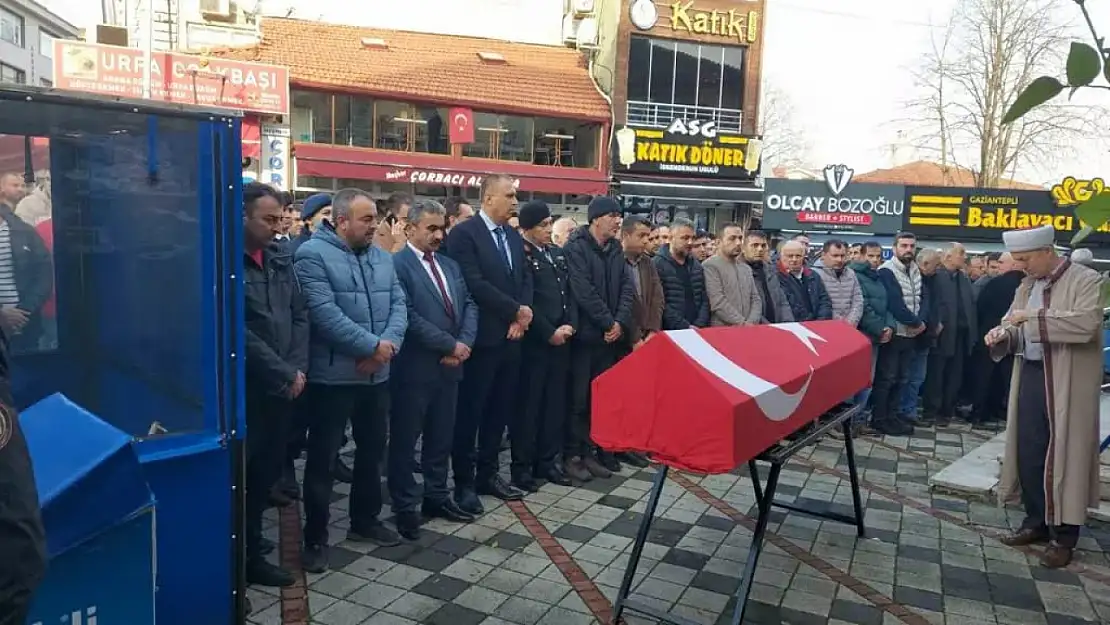 Emekli Polis Memuru son yolculuğuna uğurlandı