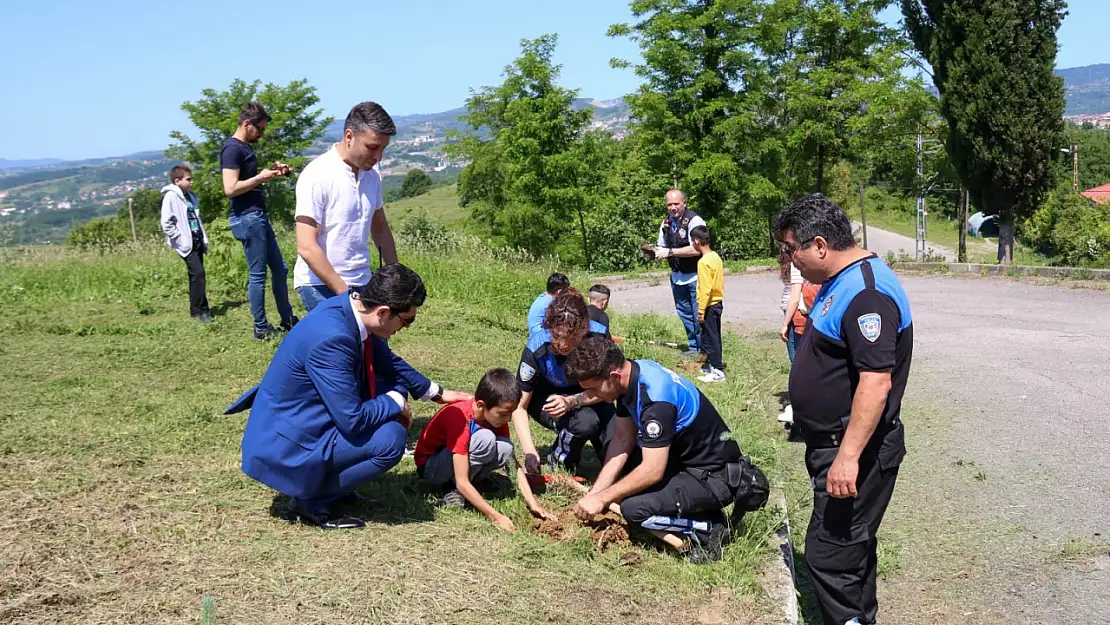 Emniyet Müdürlüğünden fidan dikim etkinliği