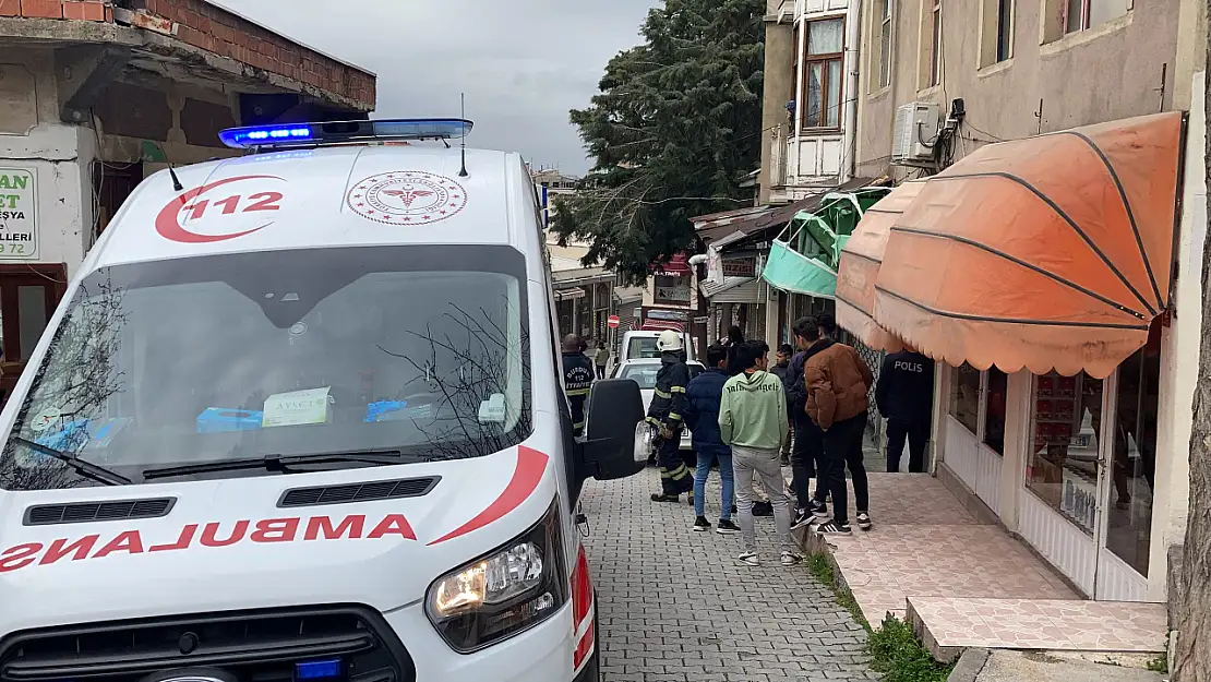 Eşine kızdı, kendini ve dükkanını yakmaya çalıştı