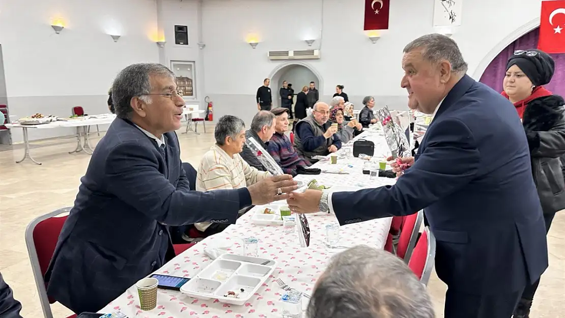 Fırıncıoğlu emekli öğretmenleri unutmadı