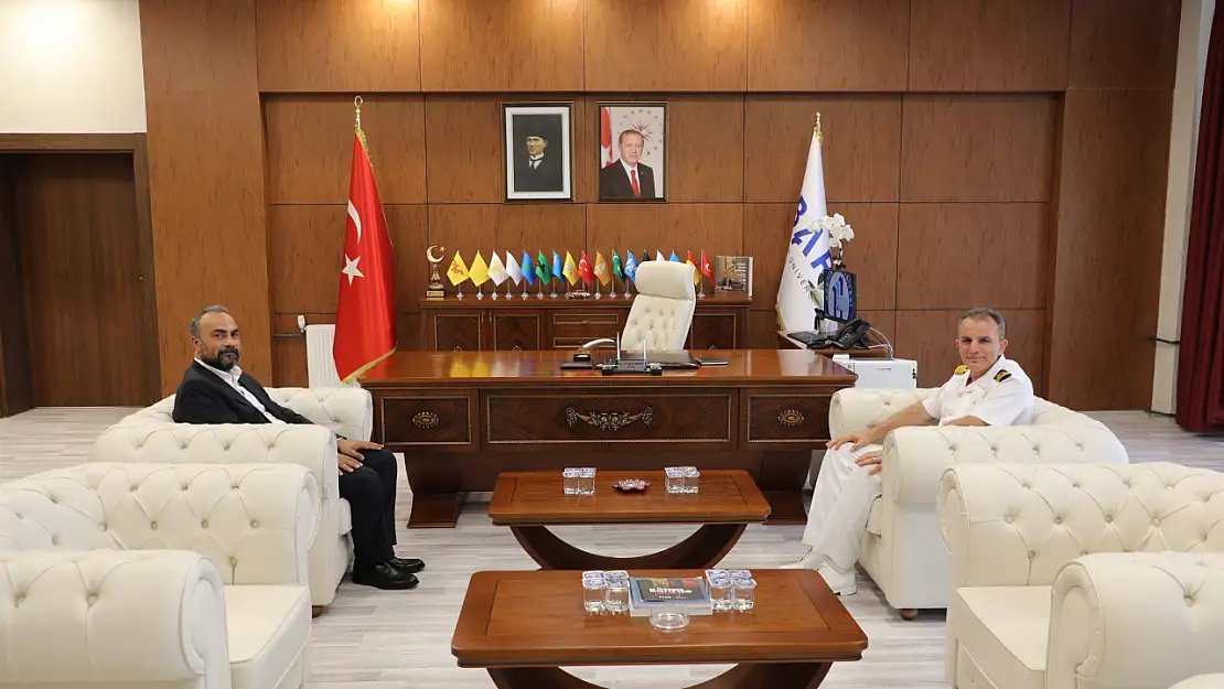 Garnizon Komutanı Şahin'den Rektör Akkaya'ya veda ziyareti