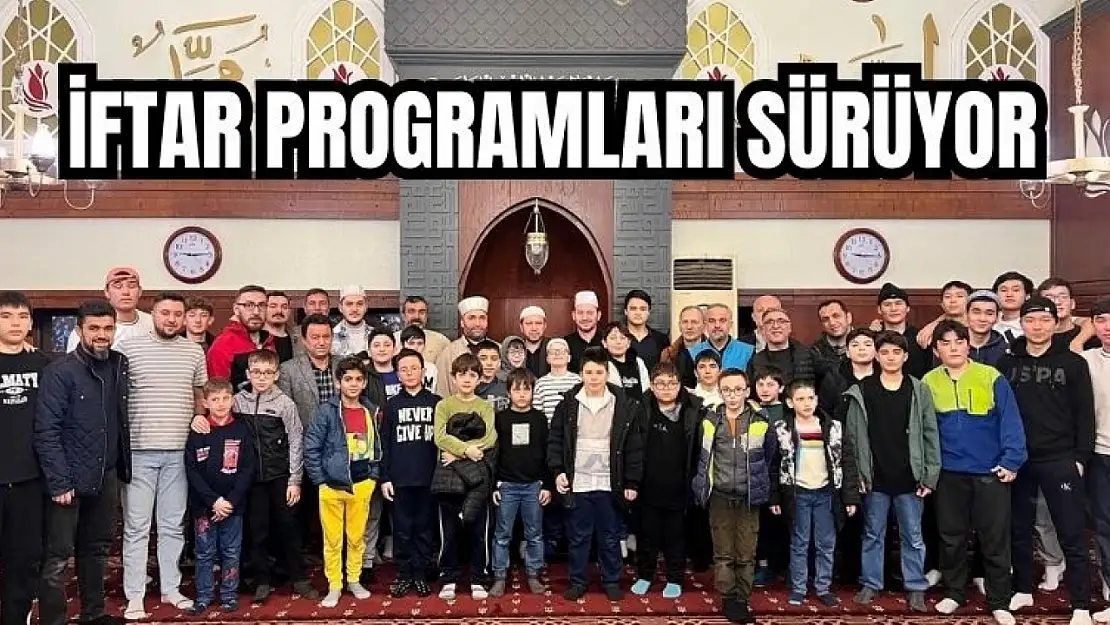 Genç gönüllüler iftar sofrasında buluştu