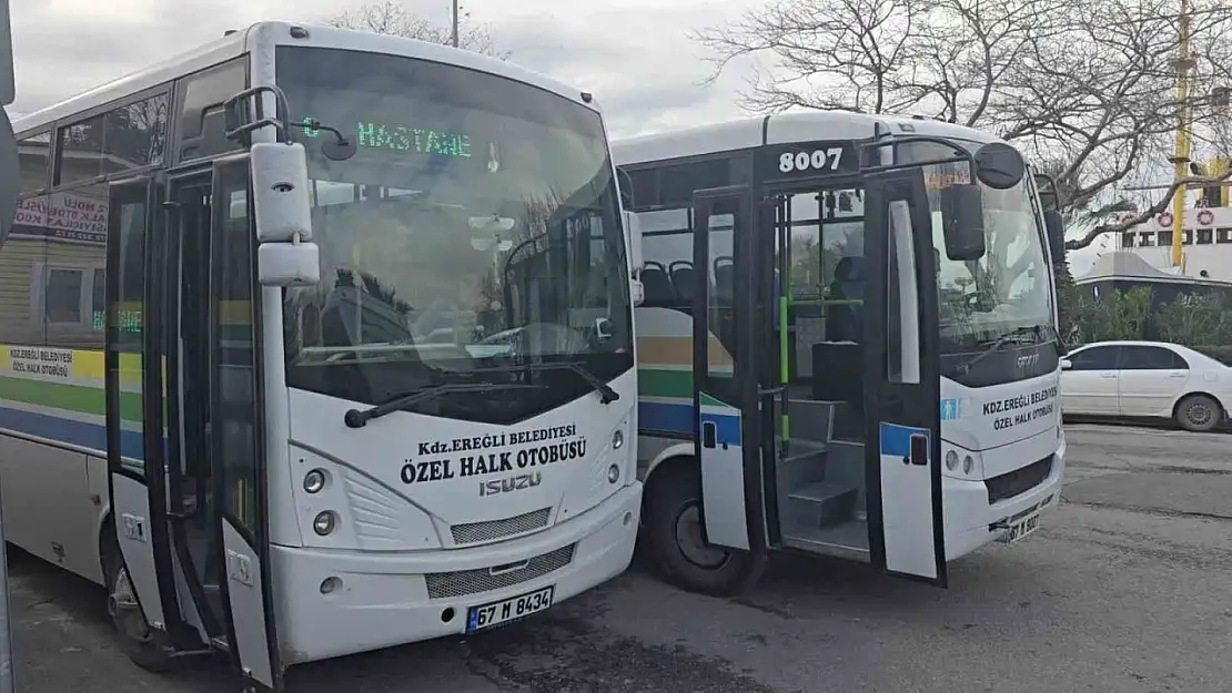 Halk otobüsü şoförü güzergahı değiştirip fenalaşan hastayı hastaneye yetiştirdi