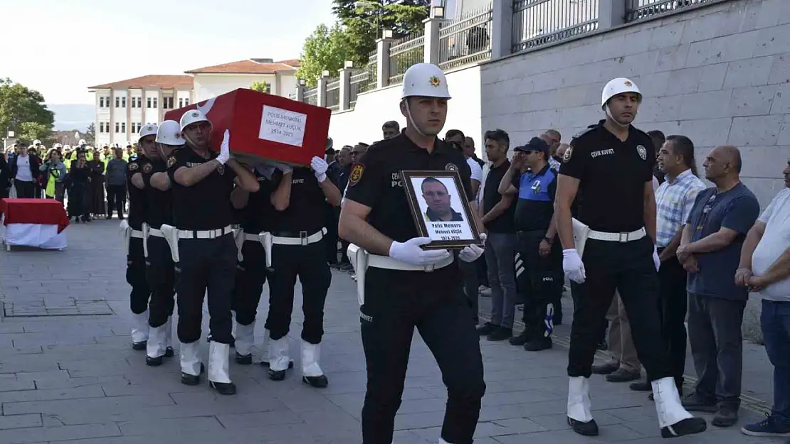 Hayatını kaybeden polis memuru törenle memleketine yolcu edildi