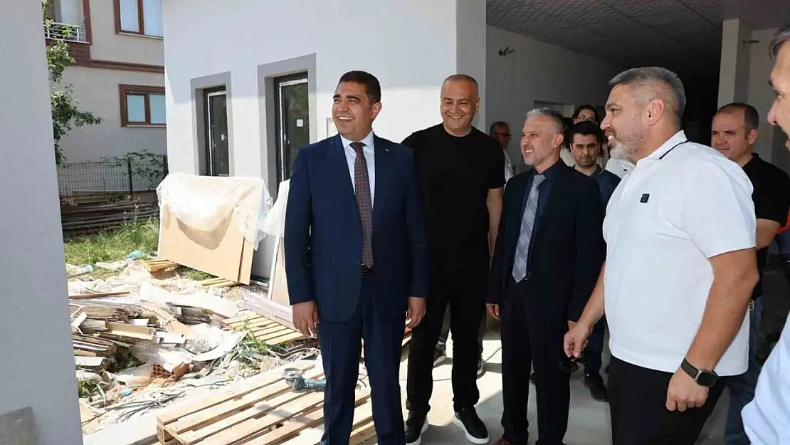 Hayırseverler tarafından yaptırılıyor