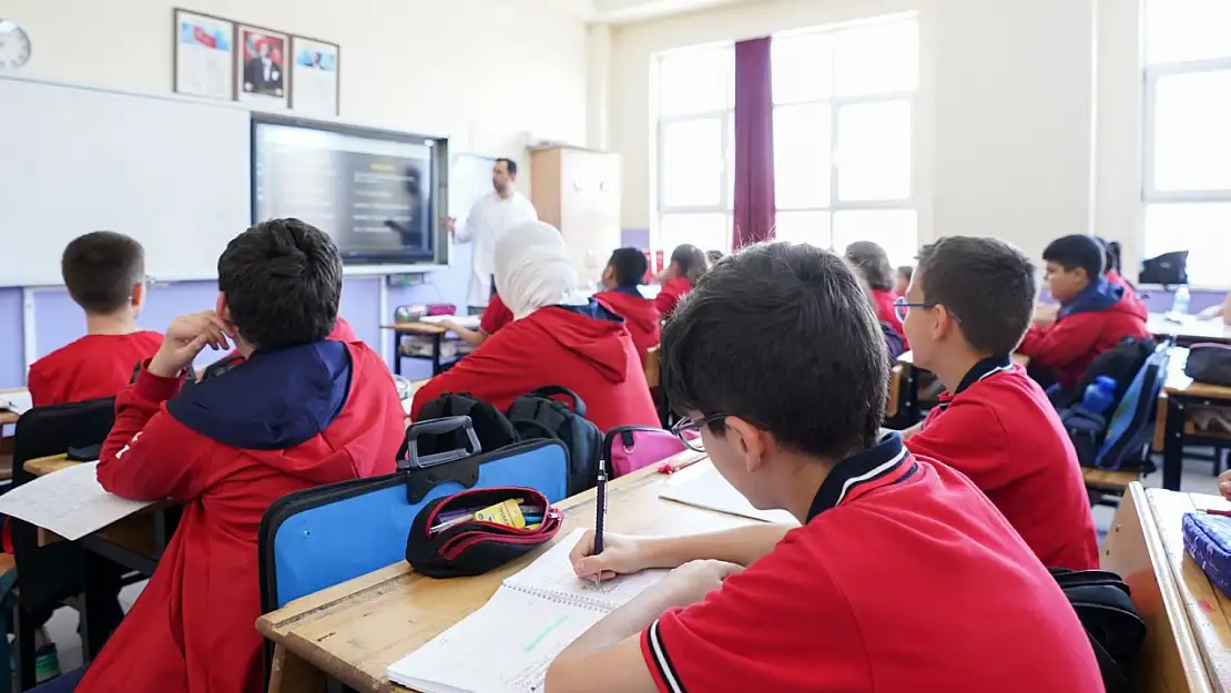 İngilizce ve Almanca ağırlıklı dil eğitimi uygulanan okul sayısı artırılıyor
