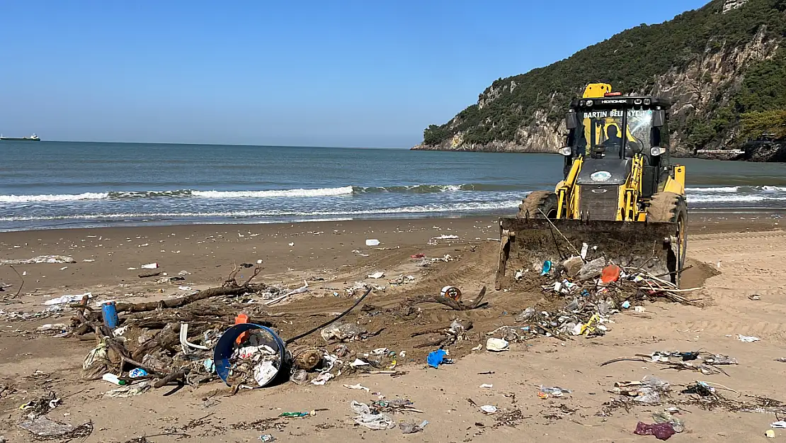 İnkumu sahilinde temizlik başladı