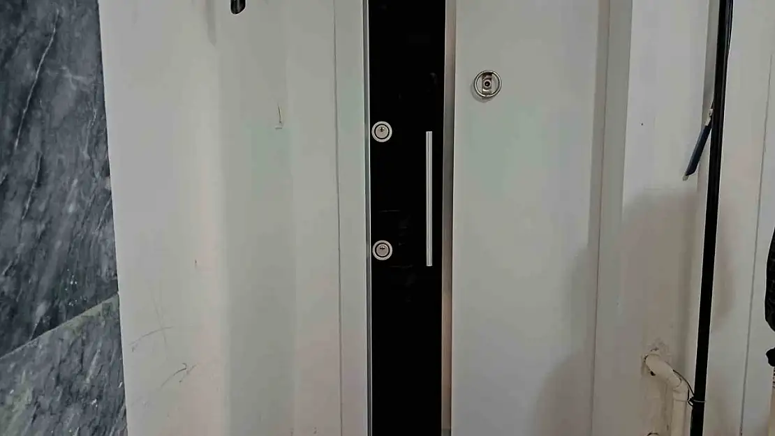 İntihar eden kanser hastası adamın eşini bakacak kimse olmadığı için öldürdüğü iddiası