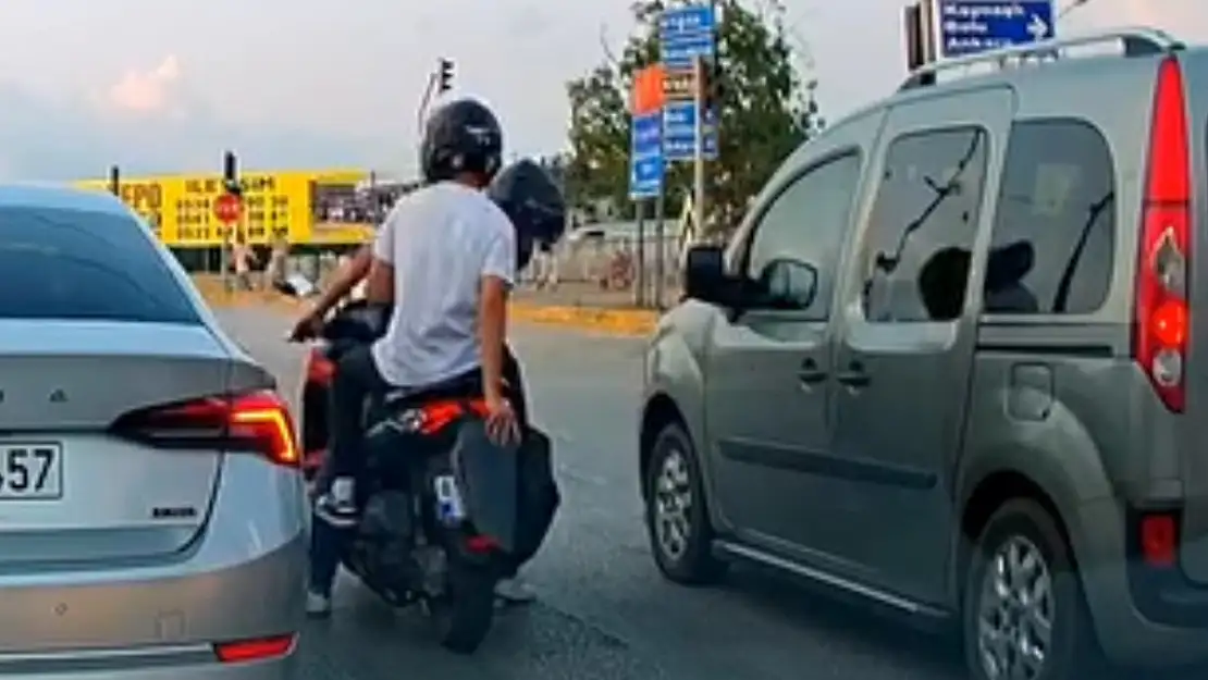 Işık ihlali için buldukları yöntem hem şaşırttı hem güldürdü