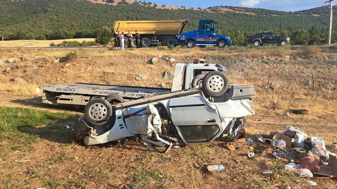 Sürücü öldü, eşi ağır yaralandı