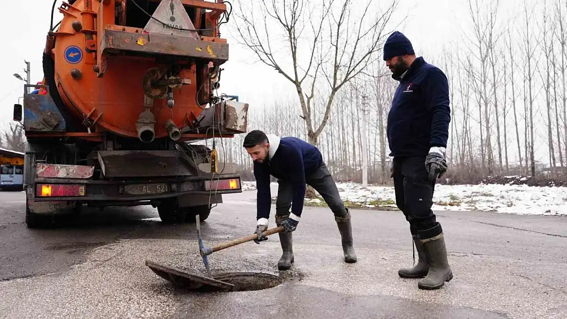 Kar küreme tamam, sıra tamiratta