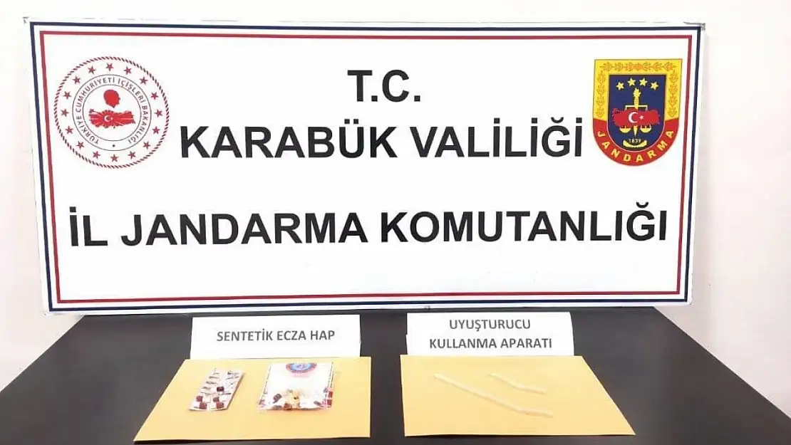 Karabük'te 12 adet  sentetik ecza hap ele geçirildi