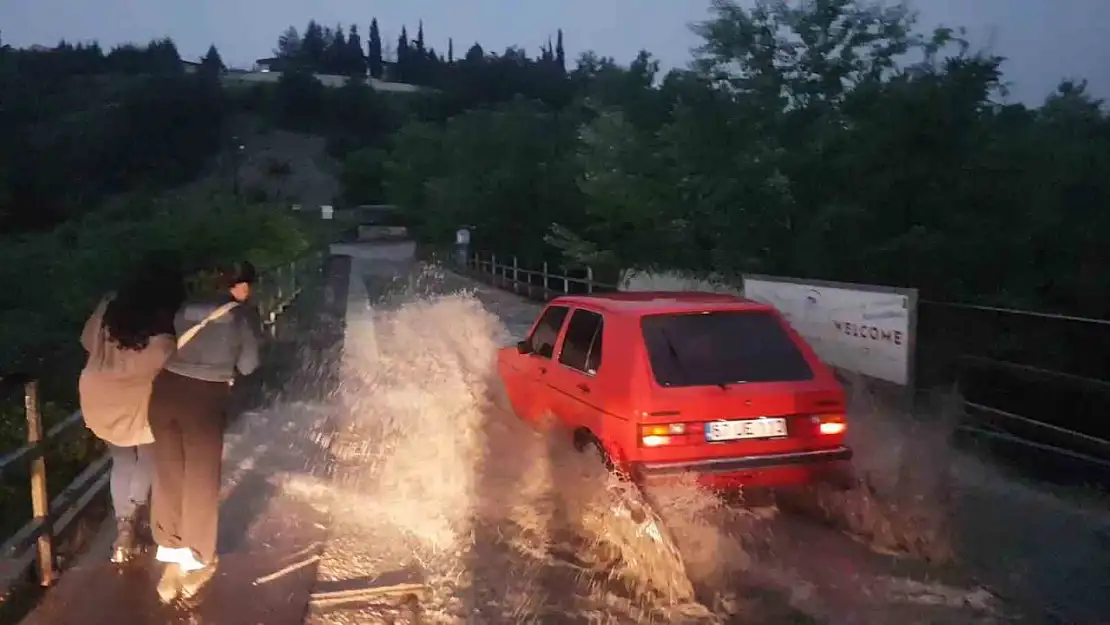 Karabük'te dolu ve sağanak etkili oldu