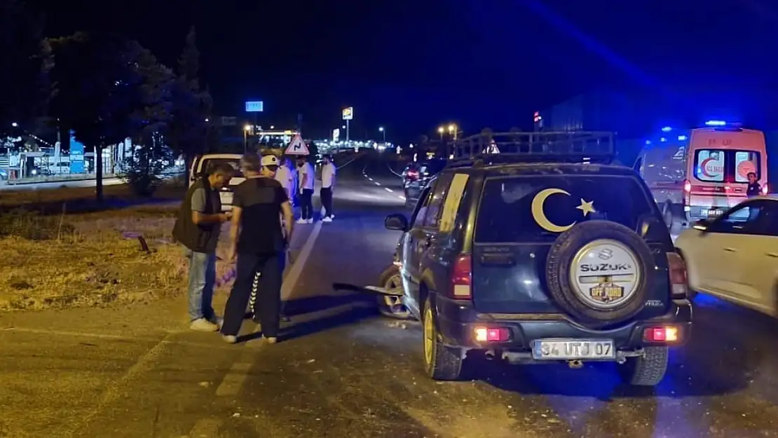 Karabük'te iki ayrı kazada 3 kişi yaralandı