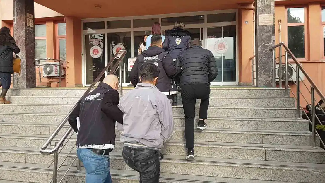 Karabük'te uyuşturucu operasyonlarında 5 kişi yakalandı