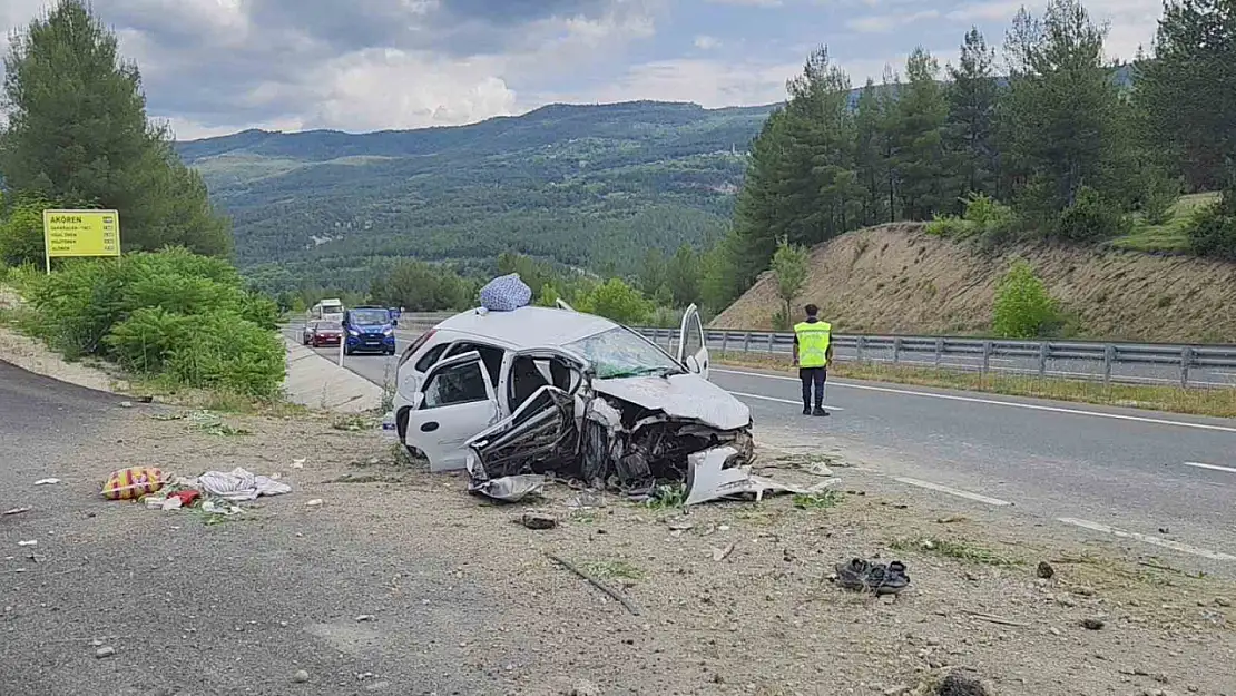 Karabük'te yoldan çıkan otomobil beton menfeze çarptı: 1 ölü, 3 ağır yaralı
