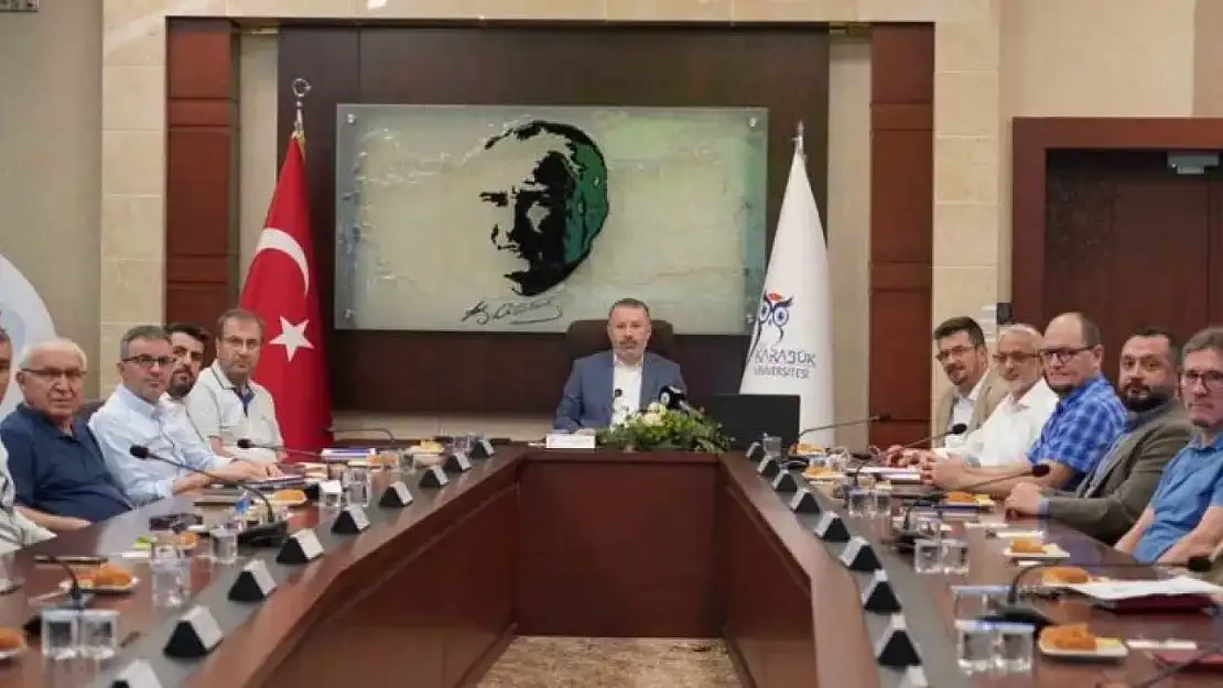 Karabük Üniversitesi'nde Temmuz ayı senato toplantısı gerçekleştirildi
