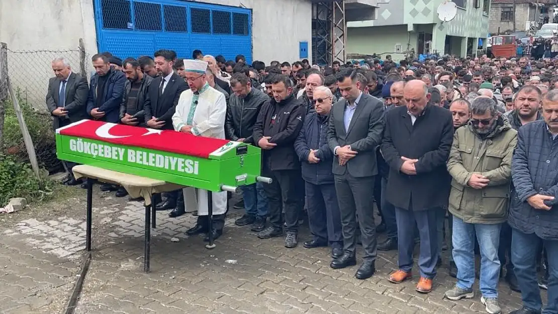 Karbonmonoksit gazından zehirlenen madenci toprağa verildi   