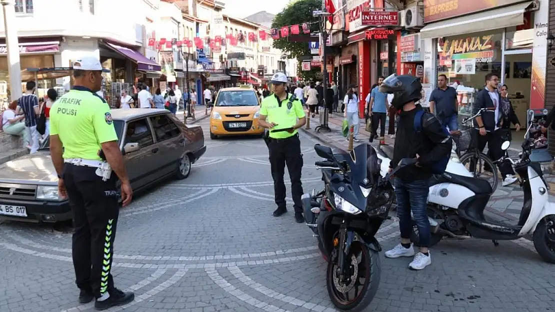 'Kaskınla yol ver hayata'