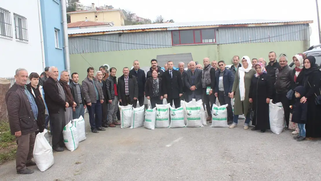 Kastamonu'da 3 ton solucan gübresi dağıtıldı