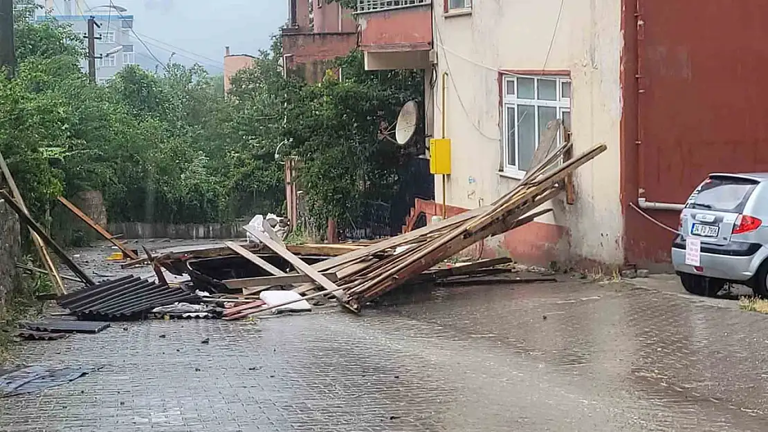 Kastamonu'da fırtına ve hortum etkili oldu