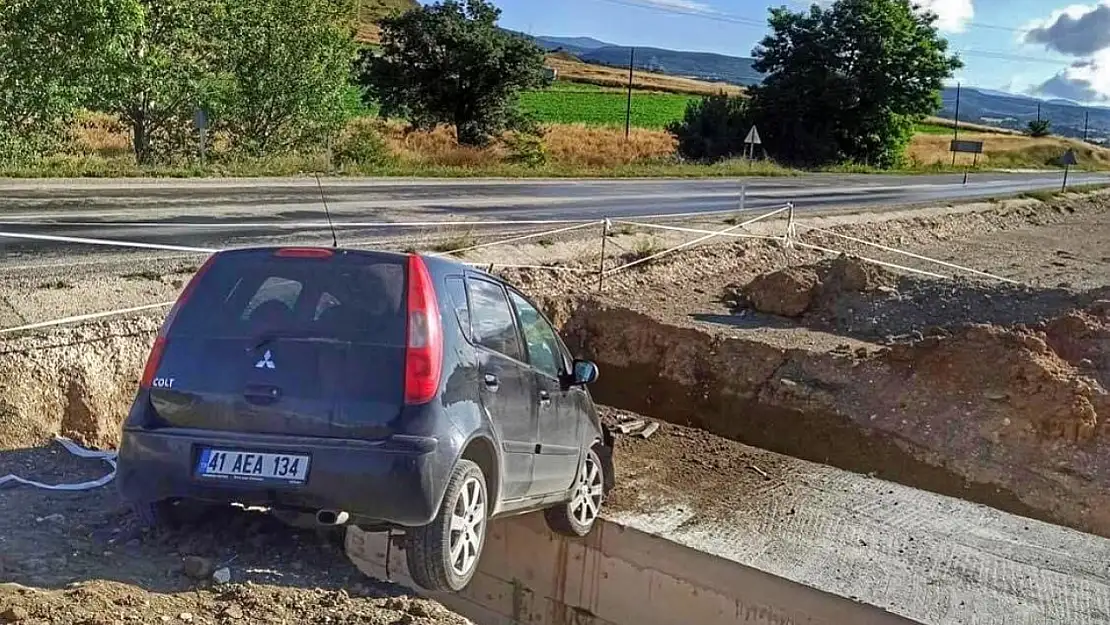 Kastamonu'da otomobil kanala düştü: 3 yaralı