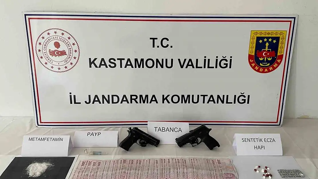 Kastamonu'da zehir tacirlerine geçit yok: 2 gözaltı