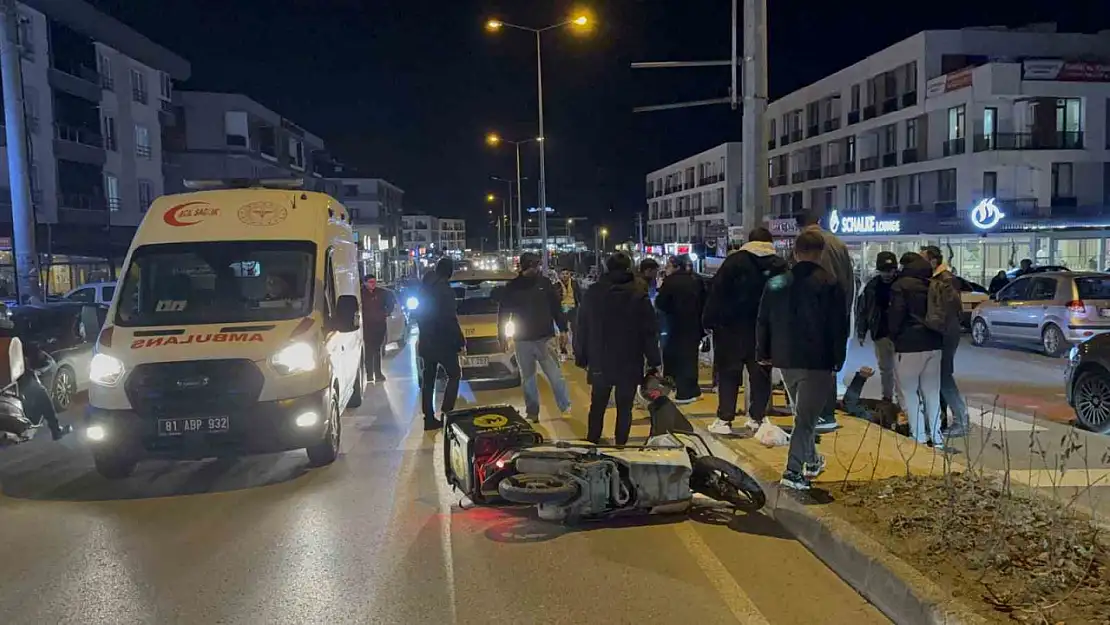 Ambulans kazaya denk geldi