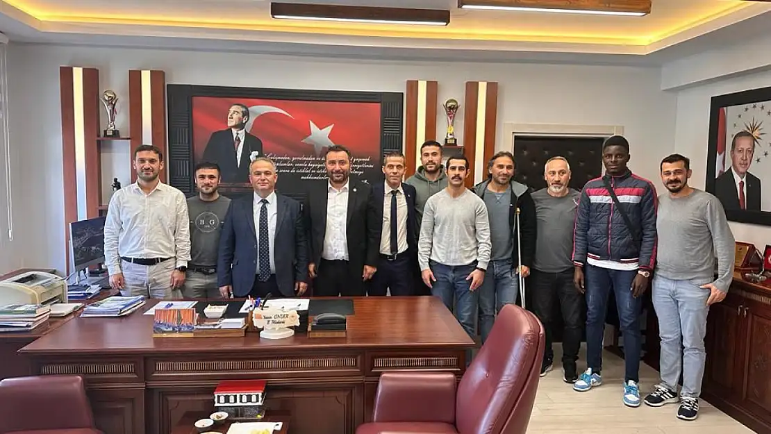 Kemergücü Spor Yönetiminden Önder'e ziyaret