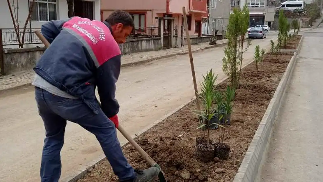 Kent merkezinde bakım çalışmaları devam ediyor