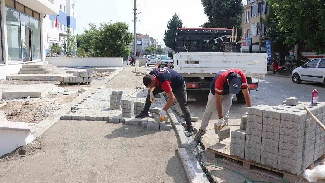 Kilit parke taşı çalışmaları devam ediyor