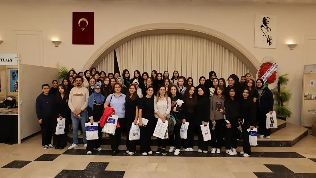 Kitap Fuarı'na yoğun ilgi