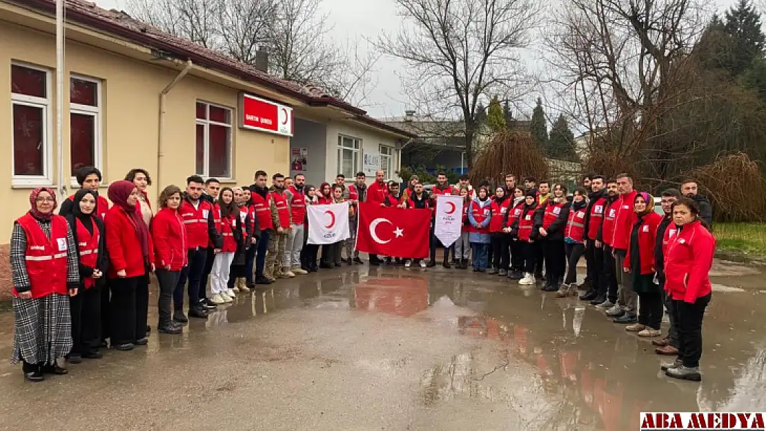 Kızılay gönüllüleri deprem bölgesine uğurlandı