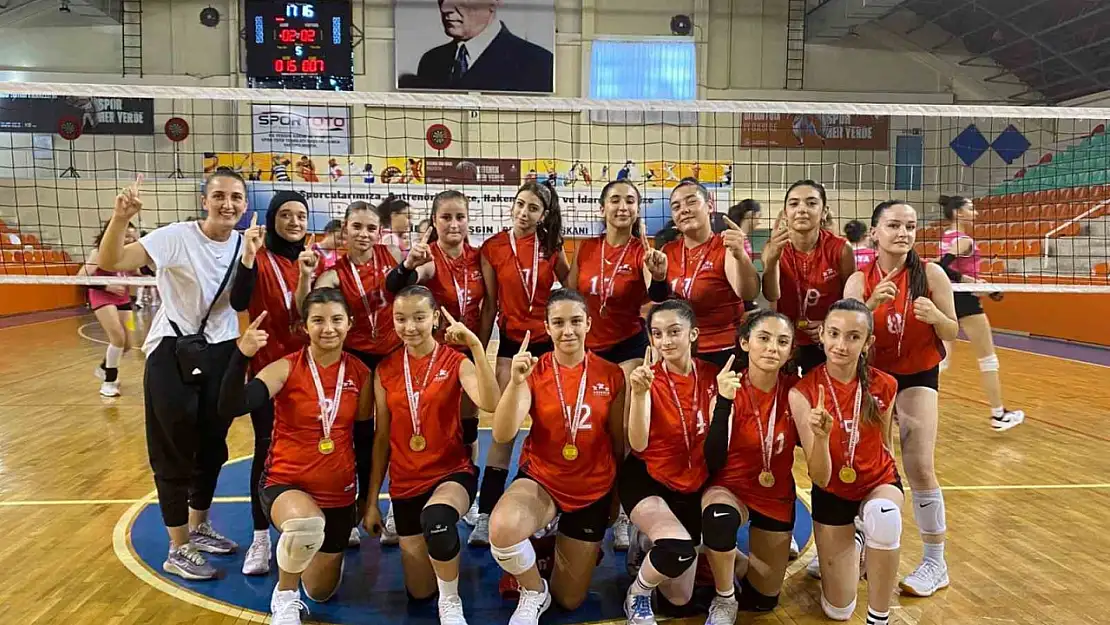 Kızlar birinci erkeklerde ikinci oldu
