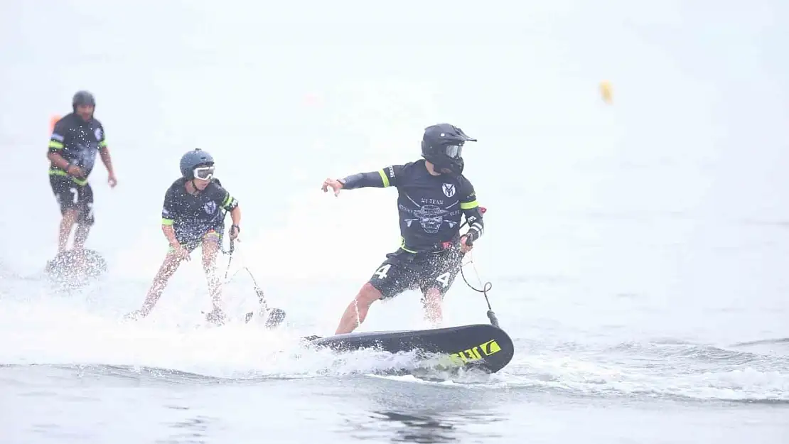 Türkiye Su Jeti ve Flyboard Şampiyonası nefes kesti