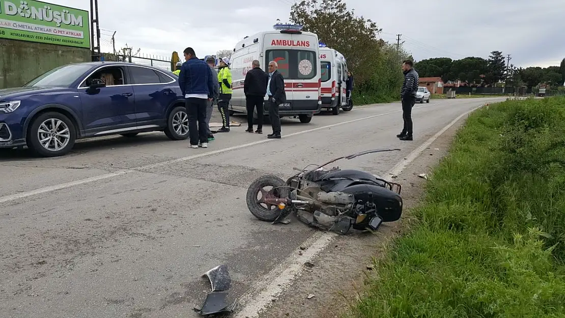 Köpeklerin saldırdığı motosikletli kaza yaptı