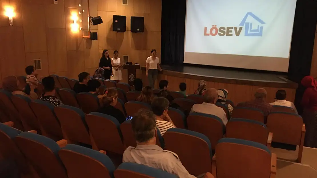 LÖSEV'den Bartın'da seminer