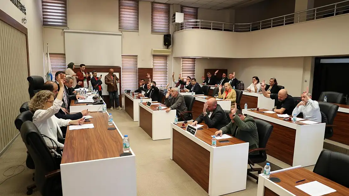 Mecliste 16 madde görüşülecek