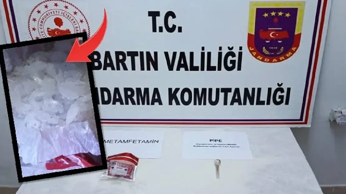 Memurun aracında uyuşturucu ele geçirildi