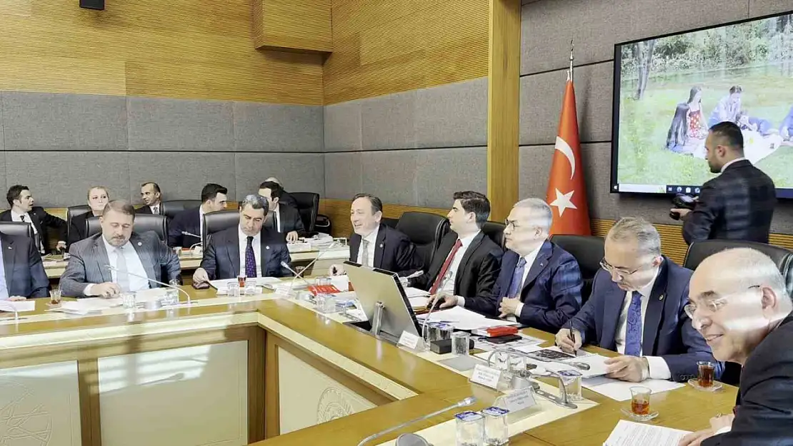 Milletvekili Keskinkılıç, yüksek bütçeli konserler üzerinden ABB'ye AOÇ'ye olan borcu hatırlattı