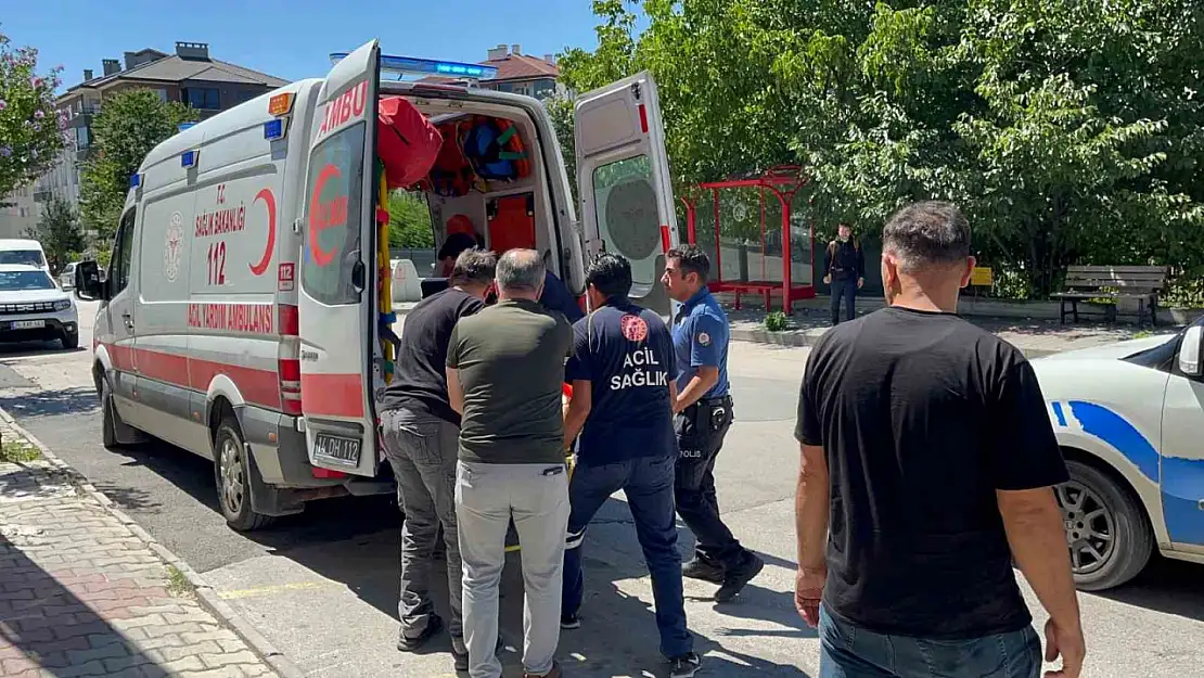 Eşinin beylik tabancasıyla kendini yaraladı