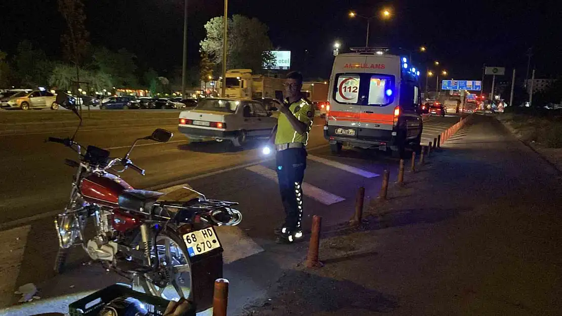Otomobil motosiklete çarptı: 1 yaralı
